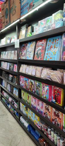 عکس فروشگاه اسباب‌ بازی و لوازم التحریر البرز