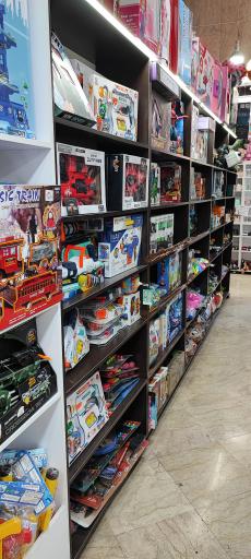 عکس فروشگاه اسباب‌ بازی و لوازم التحریر البرز