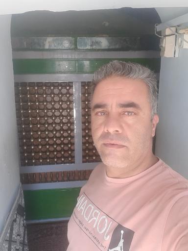 عکس آرامگاه اویس قرنی