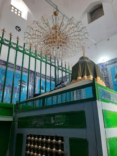 عکس آرامگاه اویس قرنی