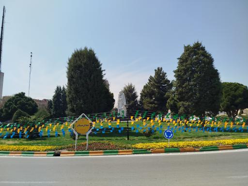 عکس تندیس مادر