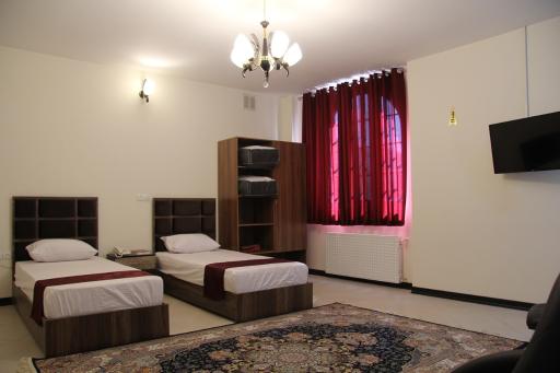 عکس هتل آقا باباخان