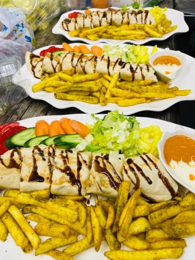 عکس شاورما سه سوت