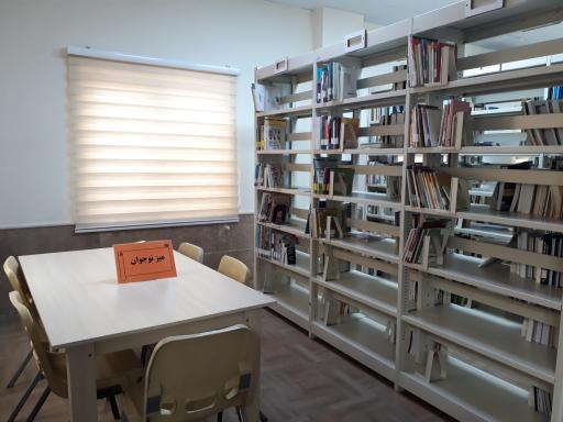 عکس کتابخانه عمومی شهید قاسم سلیمانی 