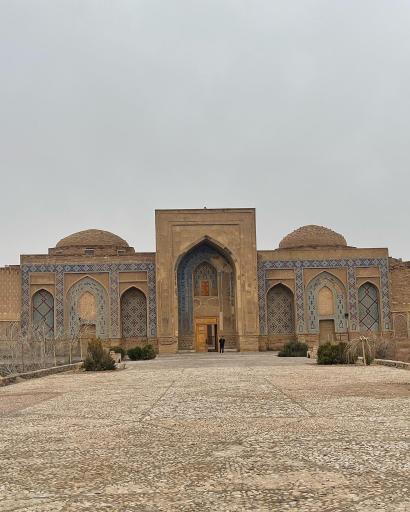 عکس مدرسه غیاثیه خرگرد