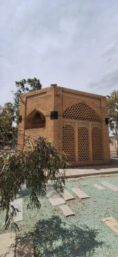 عکس آرامگاه میرزا عبدالغفار تویسرکانی