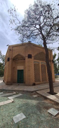 عکس آرامگاه میرزا عبدالغفار تویسرکانی