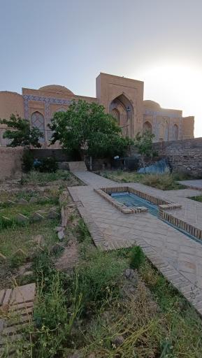 عکس مدرسه غیاثیه خرگرد