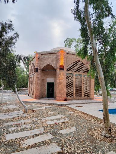 عکس آرامگاه میرزا عبدالغفار تویسرکانی