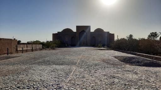 عکس مدرسه غیاثیه خرگرد