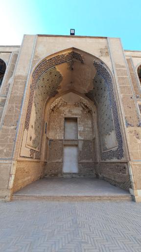 عکس مدرسه غیاثیه خرگرد