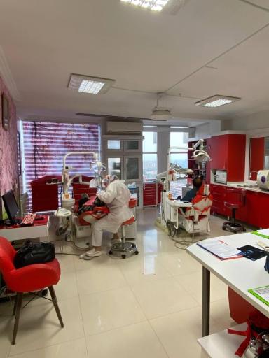 عکس دکتر پژمان جهانمردی