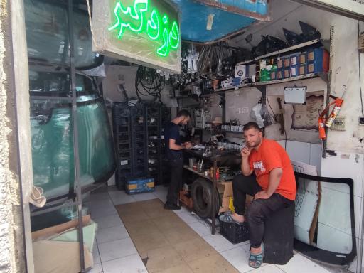 عکس خدمات شیشه قفل و بالابر مشروطه