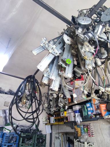 عکس خدمات شیشه قفل و بالابر مشروطه