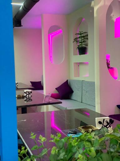 عکس کافه و رستوران ایتالیایی بلوکازا شعبه پیروزی