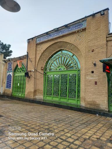 عکس امامزاده آقا علی اکبر پلایین