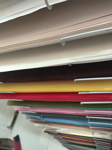 عکس لوازم هنری و تحریر میرعماد