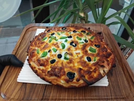 عکس پیتزا ساندویچی هات