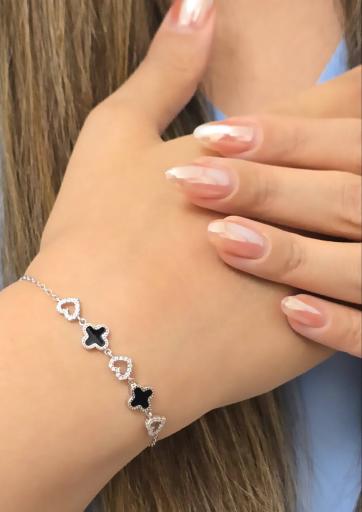 عکس گالری نقره قدوسی