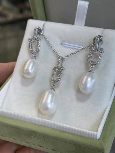 عکس گالری نقره قدوسی