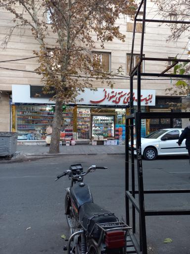 عکس لبنیات و بستنی سنتی لیقوانی