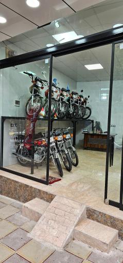 عکس موتور فروشی عطایی
