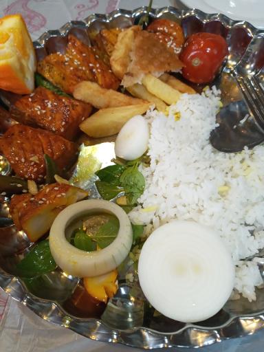 عکس مجموعه سنتی رستوران بادیل