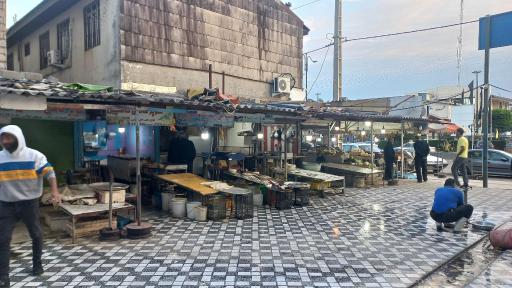 عکس بازار ماهی فروشان نور