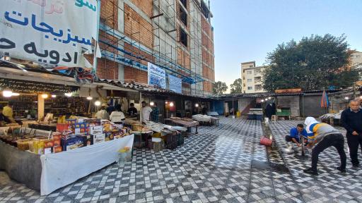 عکس بازار ماهی فروشان نور