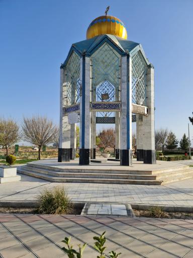 عکس گلزار شهدای گمنام جوین