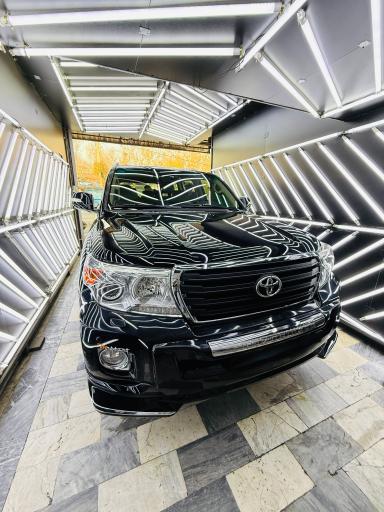 عکس کارشناسی تشخیص رنگ خودرو فروتن