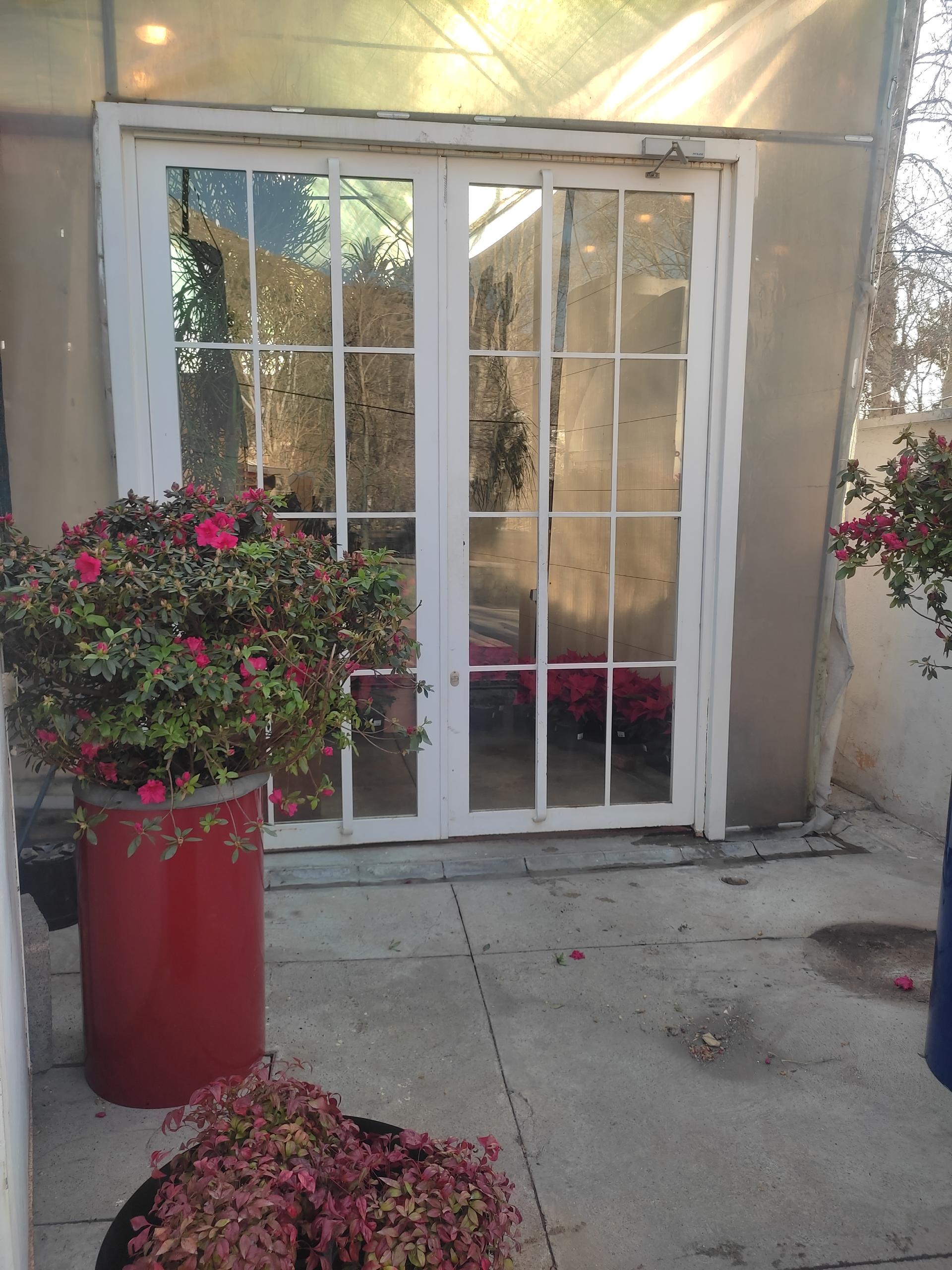 عکس گل فروشی بیلبار