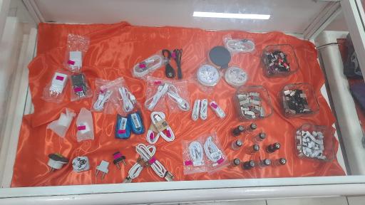 عکس لوازم جانبی موبایل پارس مموری