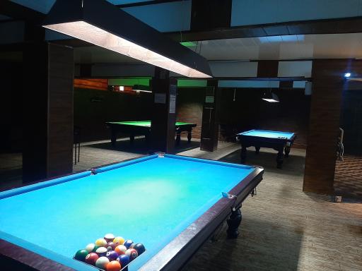 عکس کافی شاپ و بیلیارد کندو