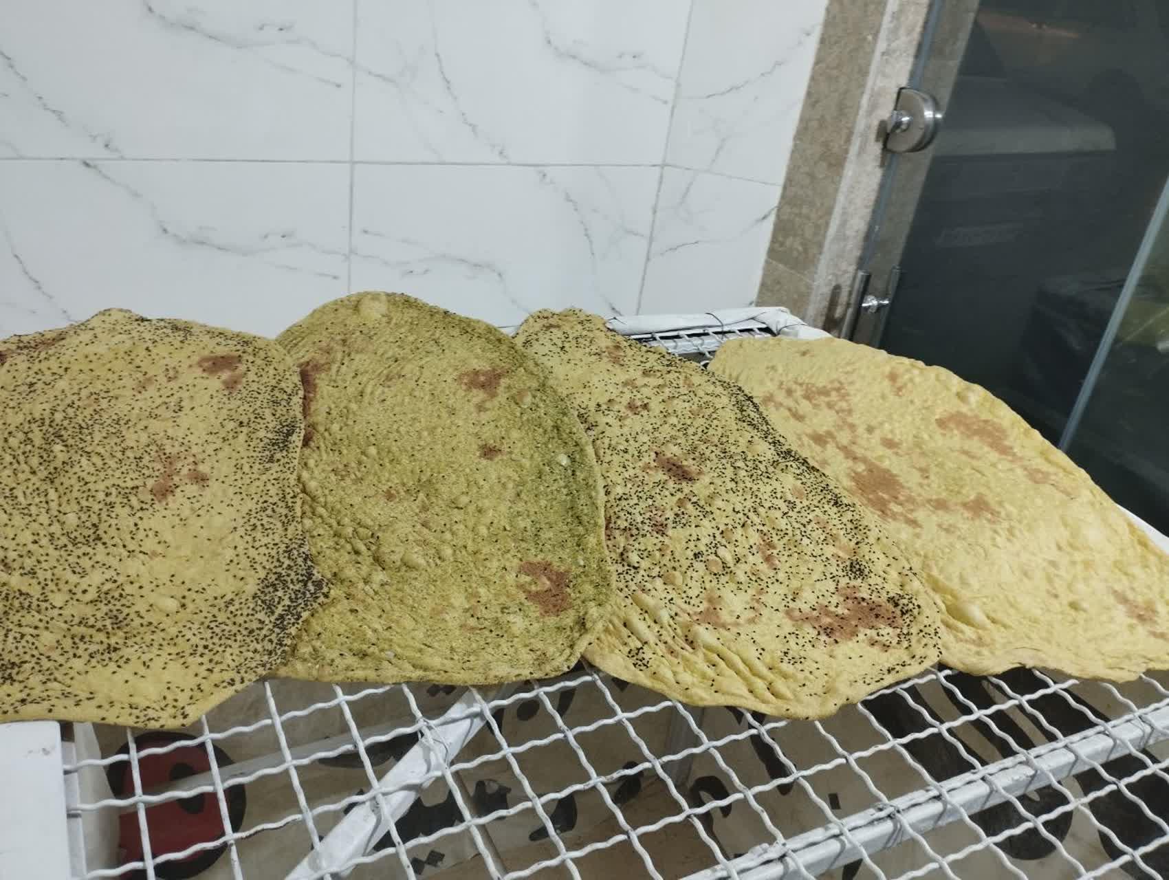 عکس نانوایی خراسانی گندم 