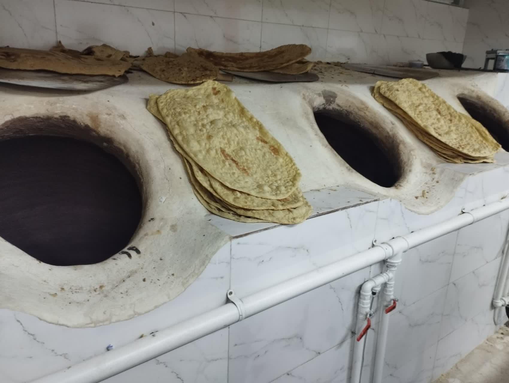 عکس نانوایی خراسانی گندم 