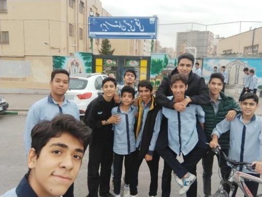 دبیرستان دوره اول حسینی قفلی