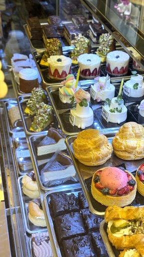 عکس کافه کیک شیلا 