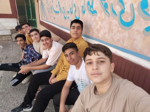 عکس دبیرستان دوره اول حسینی قفلی