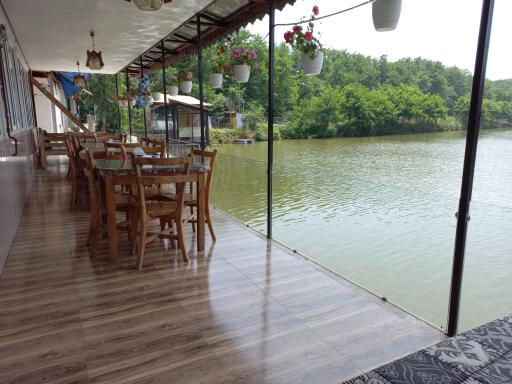 عکس پلو کبابی گیسوم