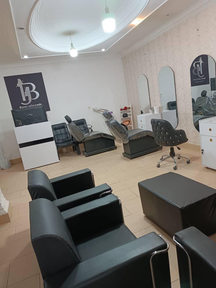 عکس آموزشگاه و آرایشگاه بانو جعفرزاده