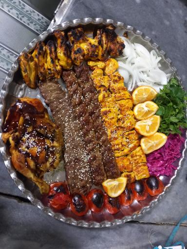 عکس سفره خانه عمارت