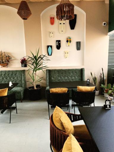 عکس کافه فست فود فیورا