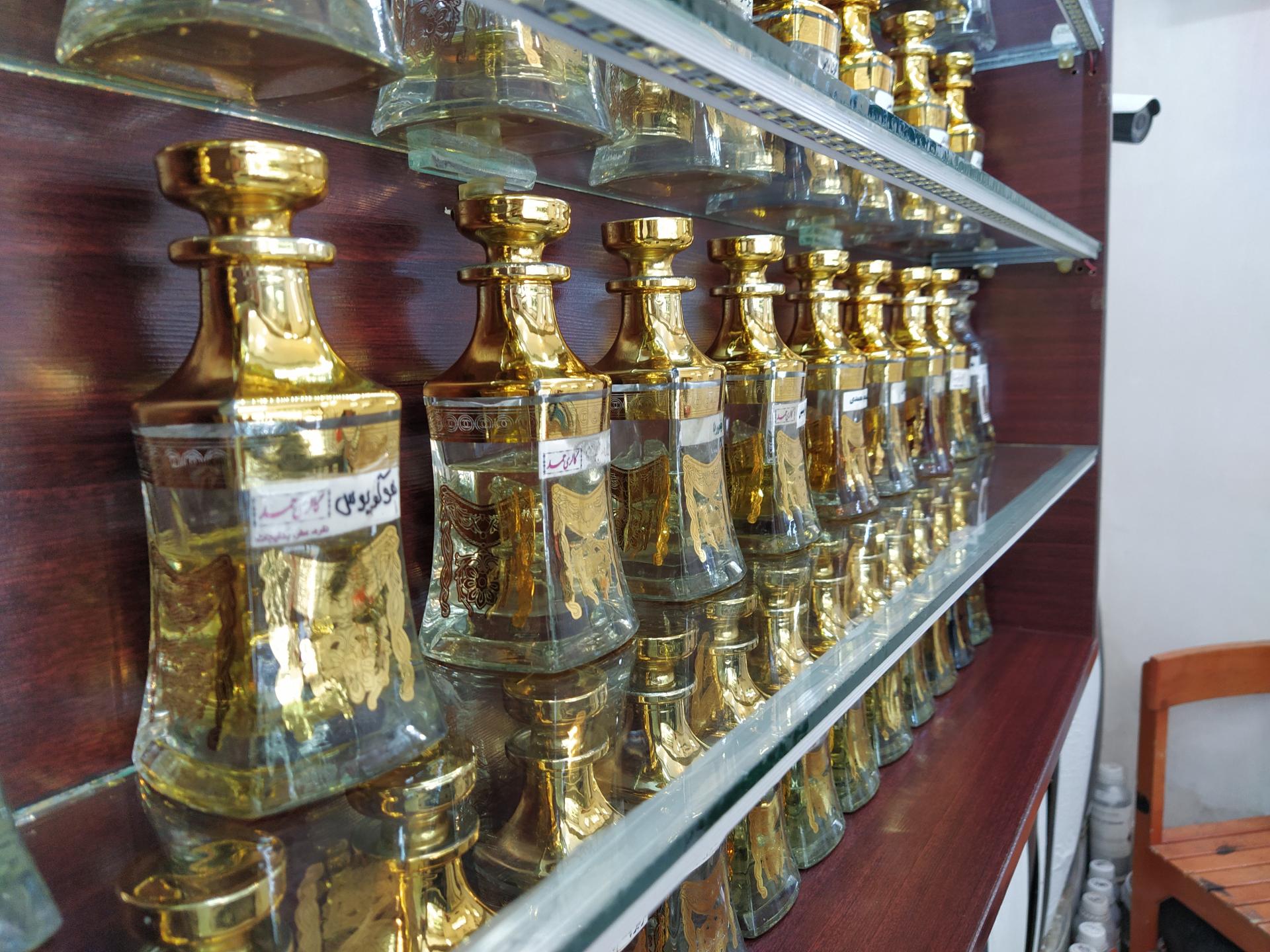 عکس گالری عطر و نقره