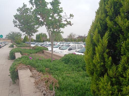 عکس پارکینگ کوروش ۱ دانشجویان