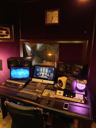 عکس استودیو موسیقی اکسنت
