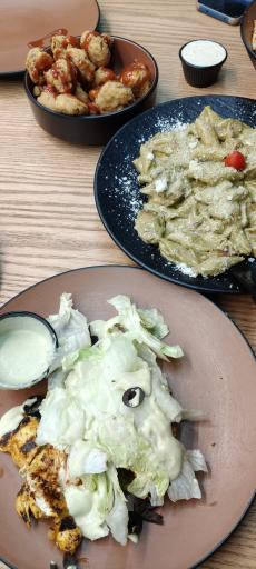 عکس کافه فست فود ماه و خورشید