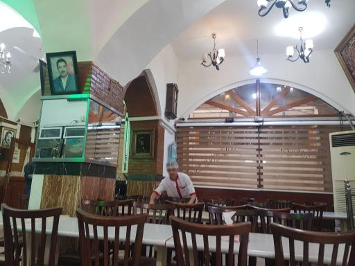 عکس چلوکبابی حاج علی