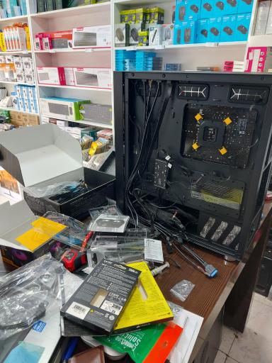 عکس فروشگاه کامپیوتر و ماشین های اداری اصغری 