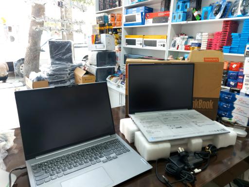 عکس فروشگاه کامپیوتر و ماشین های اداری اصغری 